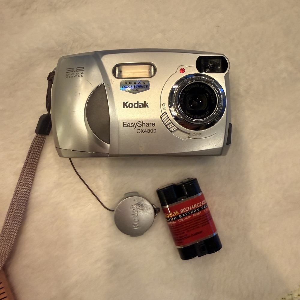 Kodak EasyShare CX4300 3.2MP Compact Digital‎ Camera Silver Tested READ